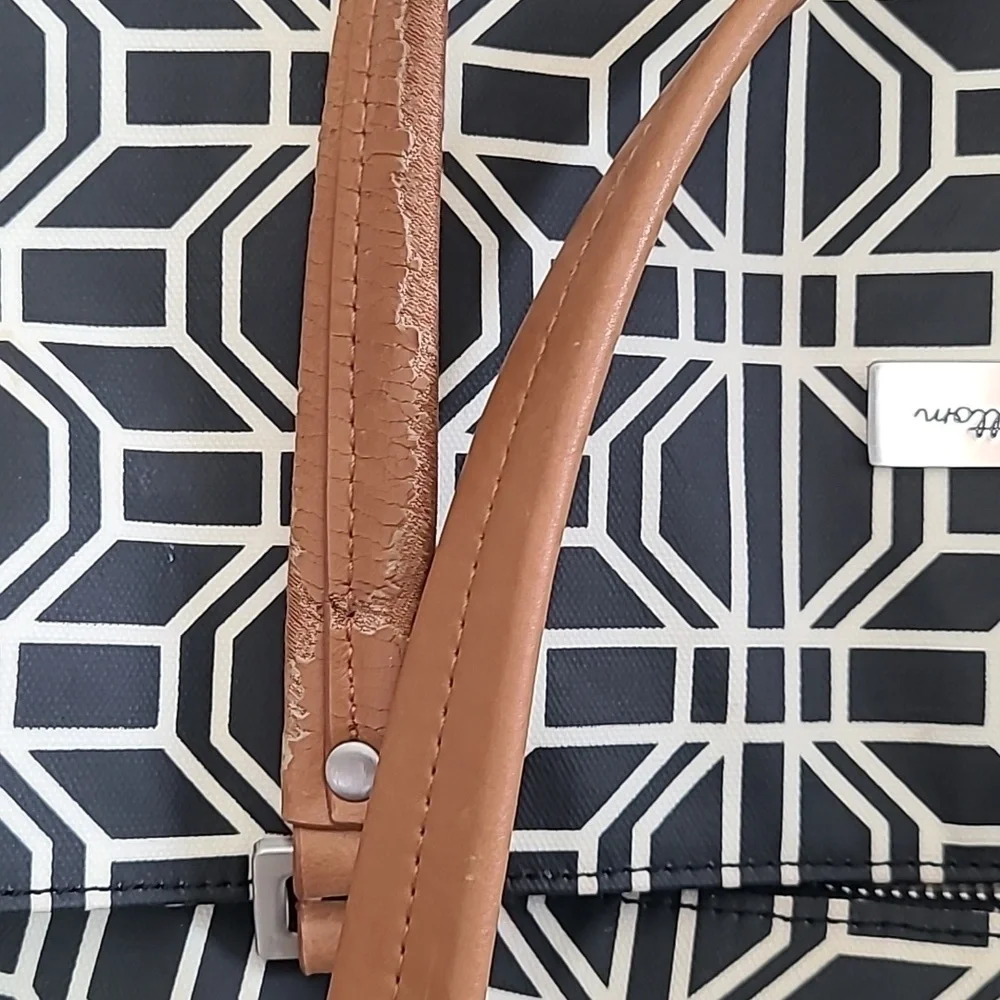 Petunia Pickle Bottom Black and White Geometric Baby Bag